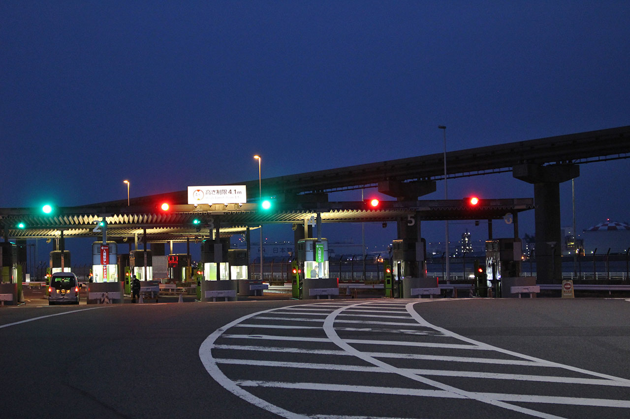 深夜便の為、夕方搬入の羽田空港国際貨物ターミナルへ